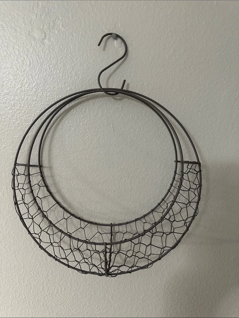 Decorative Wire Hoop Wall Hanging basket in Dark Brown NWT